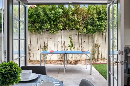 Fully Remodeled, Clean and Cozy, with FREE POOL/SPA HEATING.