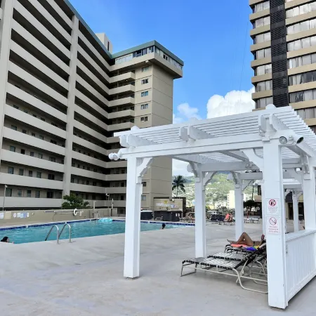 Epic 30th FLR Oceanview Studio B Waikiki-Bargain Free Beach Gear w/True Kitchen