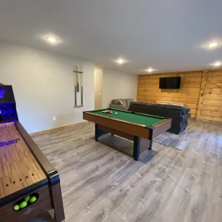 #1 Cabin~Walk to Wisp! Lake Access & Dock! Hot Tub~Game Room~Fire Pit & Dogs OK!