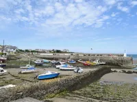 "Quayside" Apartment in Heart of Beautiful Cemaes Bay. Dog Friendly