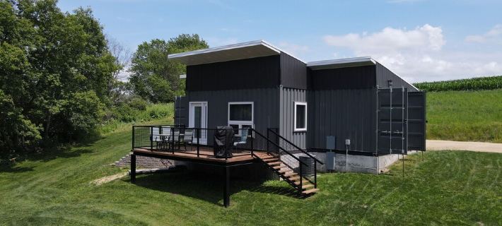 Quiet countryside shipping container home. Relax or enjoy outdoor recreation Hotels in Vernon County