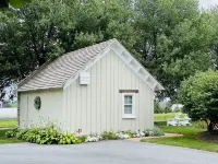 Spa Cottage in Tranquil Amish Country, Jetted Tub, Outdoor Patio - 4-Star