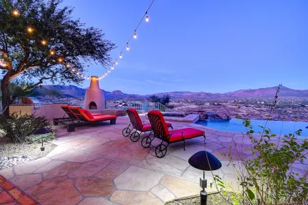 Double D Ranch- Heated Pool, Hot Tub & Endless Views! Отели в г. Кейв Крик