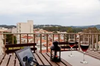 L'escala: Apartment AT THE SEASIDE