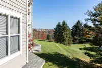 Prime Resort Location, Modern Ski/Out w/ Balcony