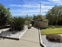 Oceanfront 2Br 2Ba Condo with elevator and amazing views!