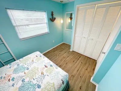 Beach getaway near FortMyers/Naples  - 25% Monthly Discount Hotels near Farmer Mike's U-Pick of Bonita Springs