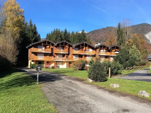 Beautiful, 5-star rated apartment, quiet and 5 minutes from the town centre Hoteles en Samoëns
