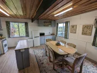 Omeo acreage getaway in the Victorian High Country Hotels in Omeo