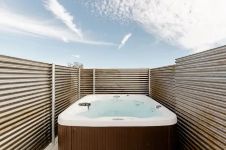 ❤NEW LISTING 15%DISCOUNT❤Hammocks & Fire Pit❤Close to Downtown❤Fully Fenced