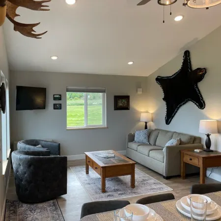 Bear Canyon Cottages - Birch House