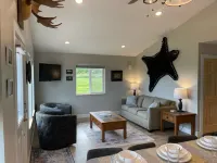 Bear Canyon Cottages - Birch House