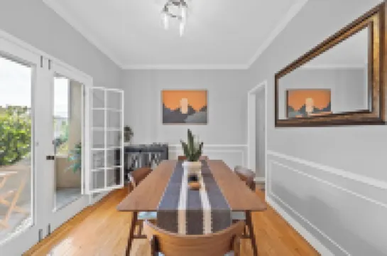 Peaceful 1st Floor Apt. with Soaking Bathtub