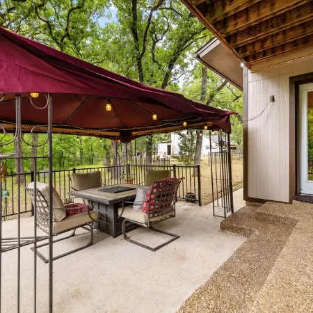Relax at the 5-beds Woodland Vacation Home near Frisco