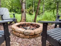 Mountain Abode Tiny House: Your Perfect Getaway Surrounded by Nature Hotels in Notla
