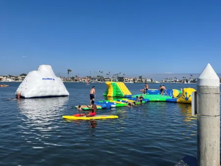 Cozy apartment just 11 minutes drive to Long Beach Cruise Terminal Отели рядом с достопримечательностью «Нейплс»