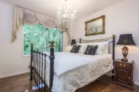 Romantic Forest Escape at The Beeches Olinda Accommodation