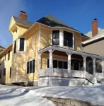 COMFORT and CHARM - Stay in St. Paul's FAVORITE rental in historic Summit Hill! - 3 stjerner