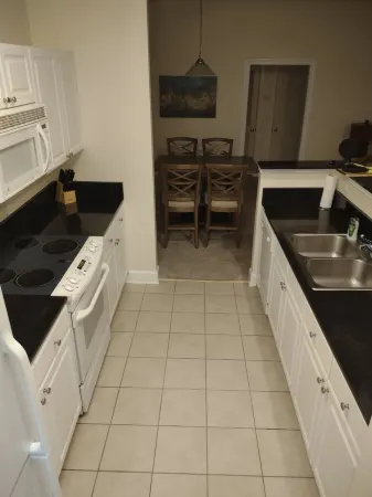 Cozy Comfortable Condo 2/2 No Chores