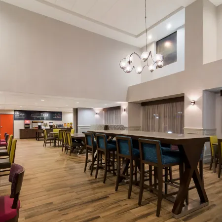 Hampton Inn Wilson Downtown