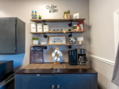 Little Bay De Noc Inn ~ Downtown Escanaba Hotels in Escanaba