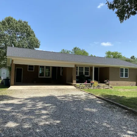 3 Bedroom Home Pool 2 Miles from Crater of Diamonds