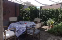 Typical rustic Tuscan house in the hamlet of Casesi. A dive into the past.... Hotels in Massarosa