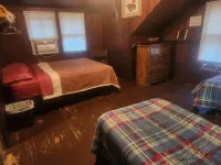 Big Chip Lodge. Awesome View. Dock 50' Away. Authentic Historical Wisconsin.