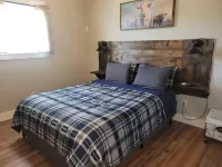 The Bunkhouse at Woodland Escape. Paradise meets countryside with pool & hot tub