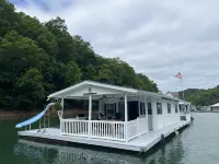 Floating Cabin - Another Day in Paradise at Whitman Hollow Marina