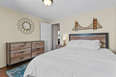Cozy Cape in Smithfield Hotels near Jaswell's Farm LLC