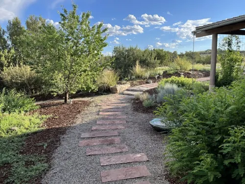 Modern Ranch on 27 acres 18 min from Santa Fe