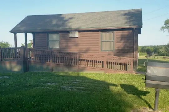 Cabin close to Lake Rathbun #4