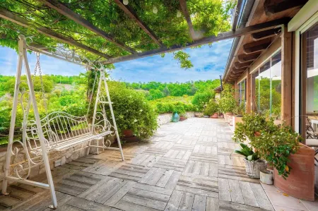 Luxury Villa W/ Spa, Jacuzzi, and Massage Wellness