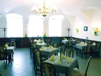 Hotel U Labutě - breakfast