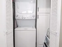 Newly built guest house with full kitchen and washer/dryer Hotels in Simi Valley