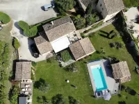 Mansion - St laurent des arbresHouse with garden Hotel a Saint-Laurent-des-Arbres