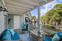 Amazing Lagoon View, Largest Balcony in Fiddlers Cove!  5 min walk to the beach!