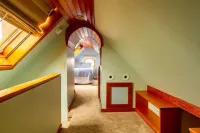 Nautically themed apartment with Ocean View