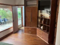 The Lake House - private house on Lake Erie - 10 min from downtown Hotels in Lakewood