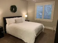 Bright & Beautiful 3 Bedroom Basement Apartment Hotels in Highland