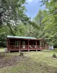 Secluded Cabin in Great Location - Close to State Parks in the Endless Mountains