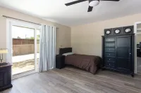 Over 3,000 Feet of Desert Oasis-Perfect for Friends & Family. Free Tesla Charger