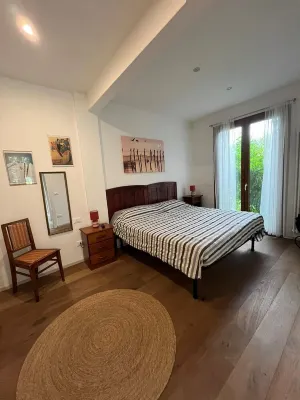 Relaxation with apartment In villa surrounded by greenery. Hotel in zona Piazza Fabrizio De André Albenga