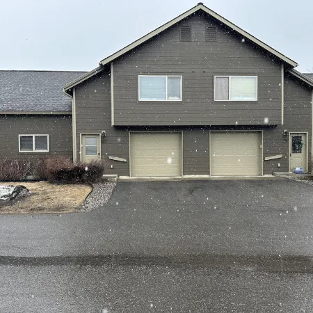 Chalet w garage