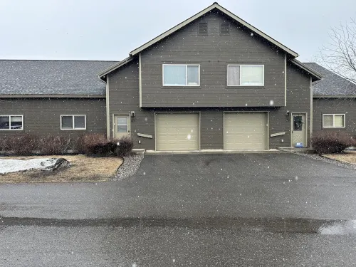 Chalet w garage