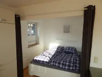 Cozy 1 bedroom apartment with water views Hotels in Wassersleben