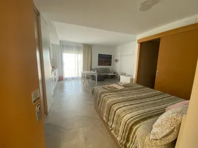 Loft Moderno en Terrassa, Ideal Parejas. Wifi. PK Can matraca I la mare附近的飯店
