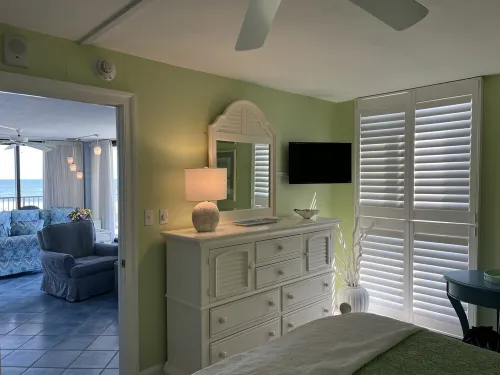 Panoramic Oceanfront. Beautiful Five Star. the Perfect Summer Vacation.