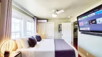 UT Downtown Eco Private Carriage Pecan Tree House Free Wifi Wired Internet